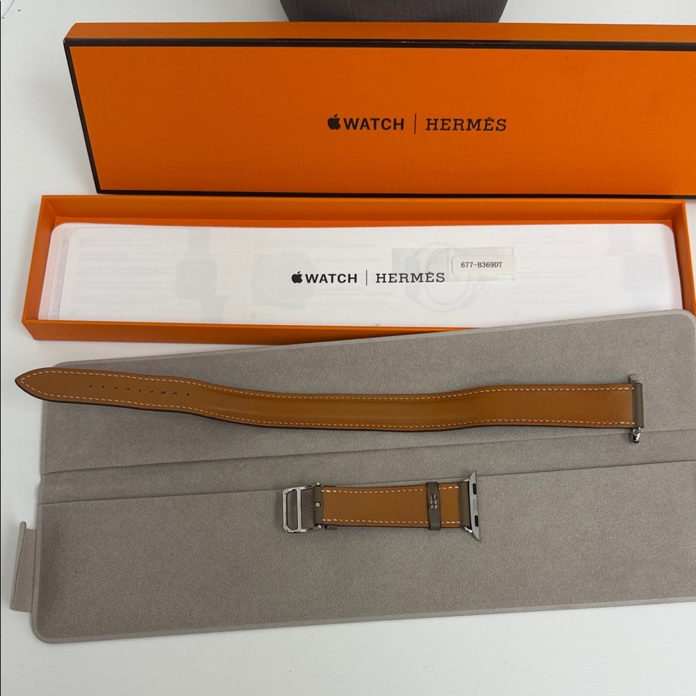 Hermes Double Tour Leather Watch Band in Taupe - Picture 6 of 15